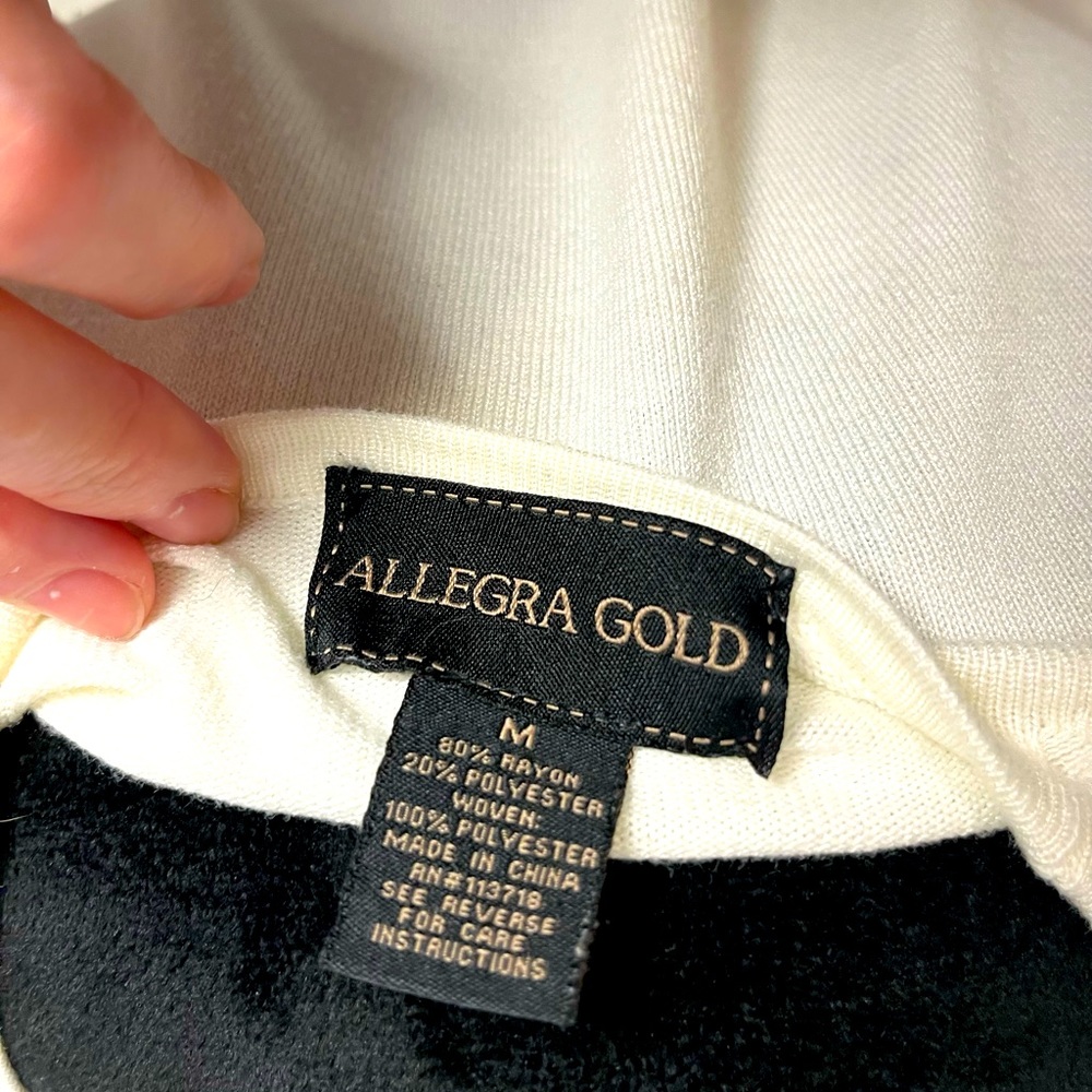 Allegra Gold sweater with cut out and sheer mermaid sleeves - Picture 5 of 9